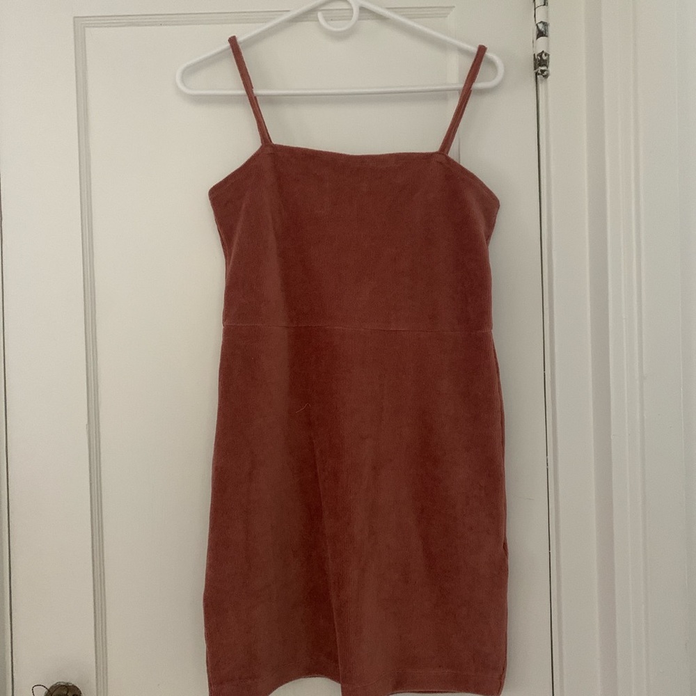 spaghetti strap pink dress